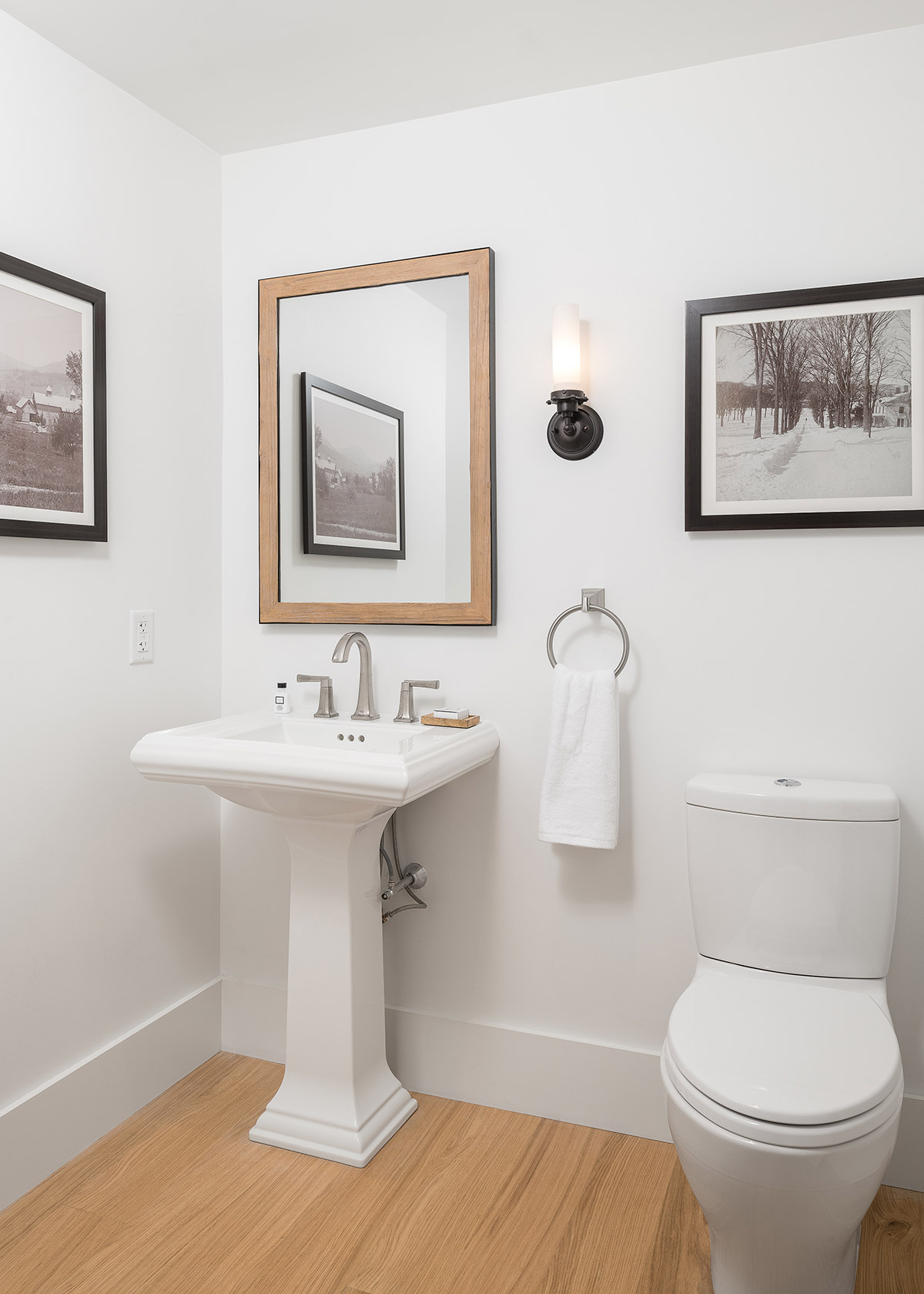 King Suite Powder Room